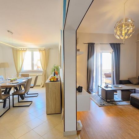 Apartment Rizzi Pula Luaran gambar
