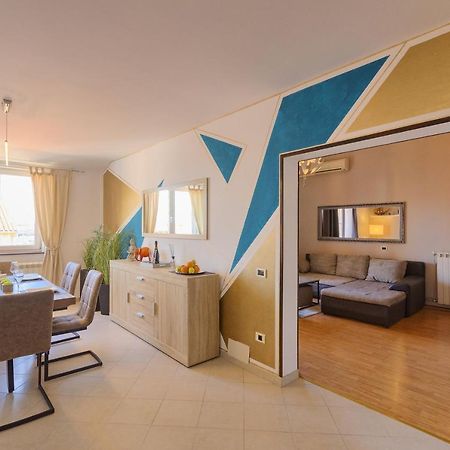 Apartment Rizzi Pula Luaran gambar
