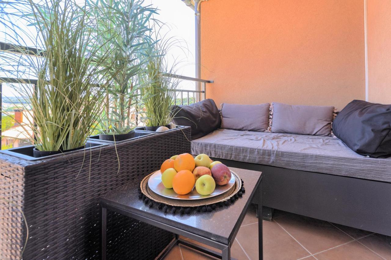 Apartment Rizzi Pula Luaran gambar