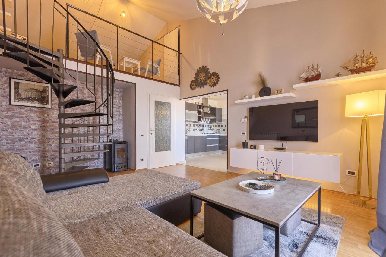 Apartment Rizzi Pula Luaran gambar