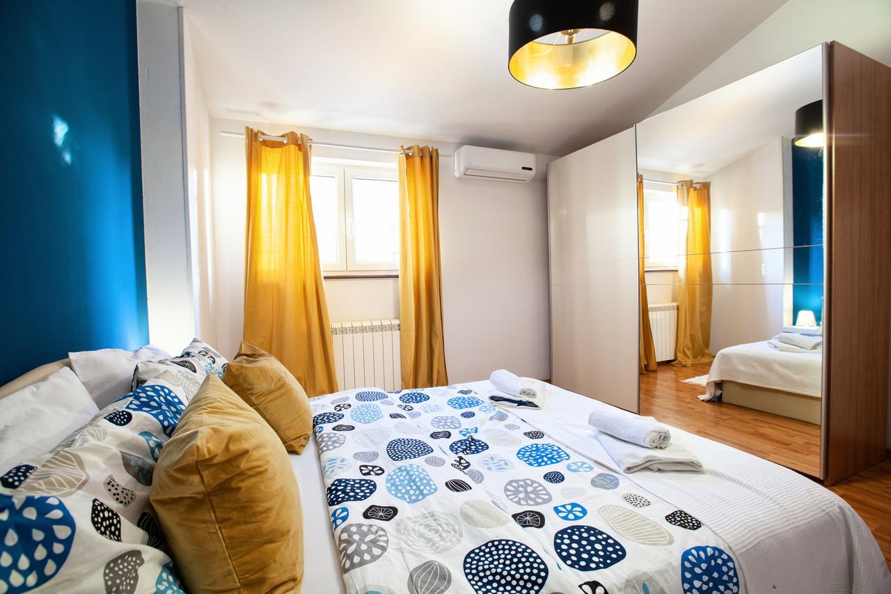 Apartment Rizzi Pula Luaran gambar